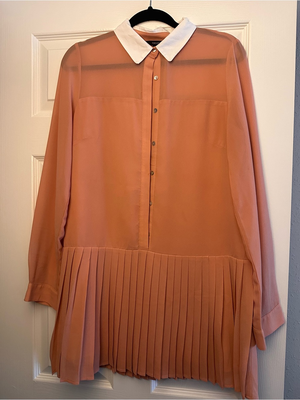 Pleated Hem Blouse with White Collar - Dusty Peach- Size M